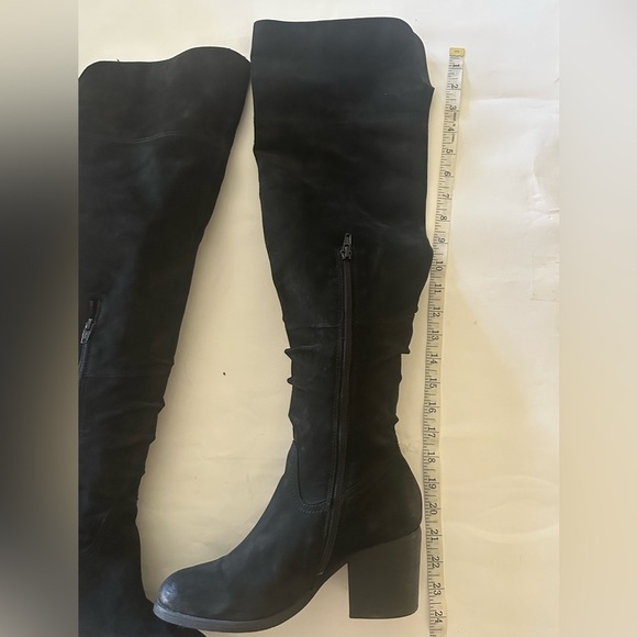 Aldo Over the Knee Velvet Suede Textured Boots, Black, Size 8.5 - Picture 7 of 11